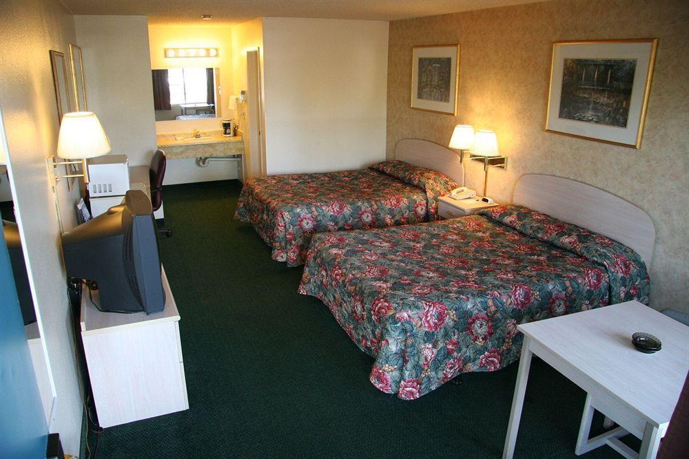 Western 3* Lakewood